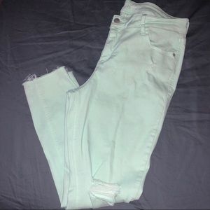 Old Navy | Mint Distressed Skinny Jean, Size 14